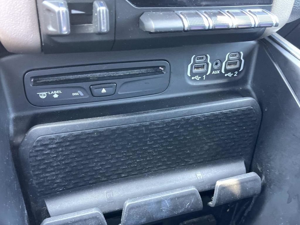 Used 2019 RAM 1500 Laramie w/ Sport Appearance Package AWD/4WD image 38