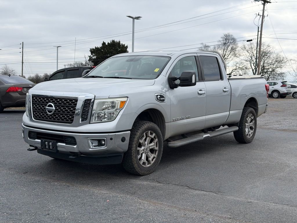 Used 2016 Nissan Titan SV image 11