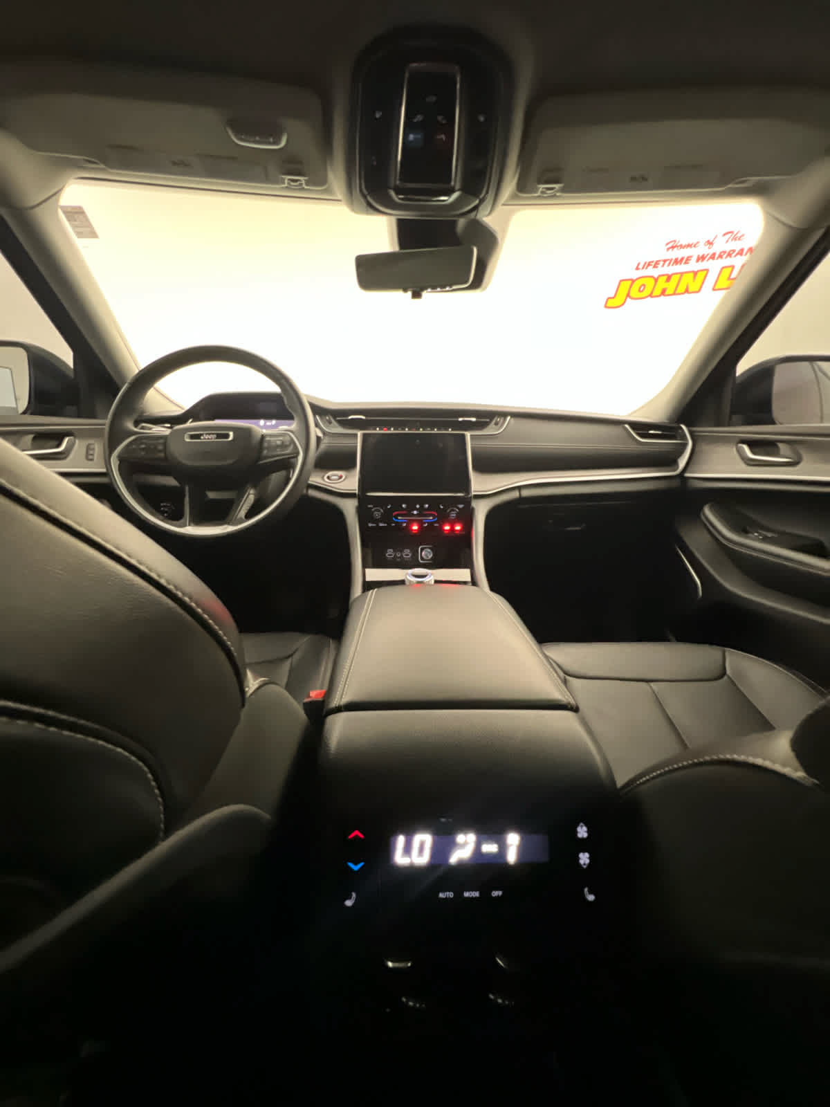 Used 2022 Jeep Grand Cherokee L Limited w/ Luxury Tech Group II RWD image 19