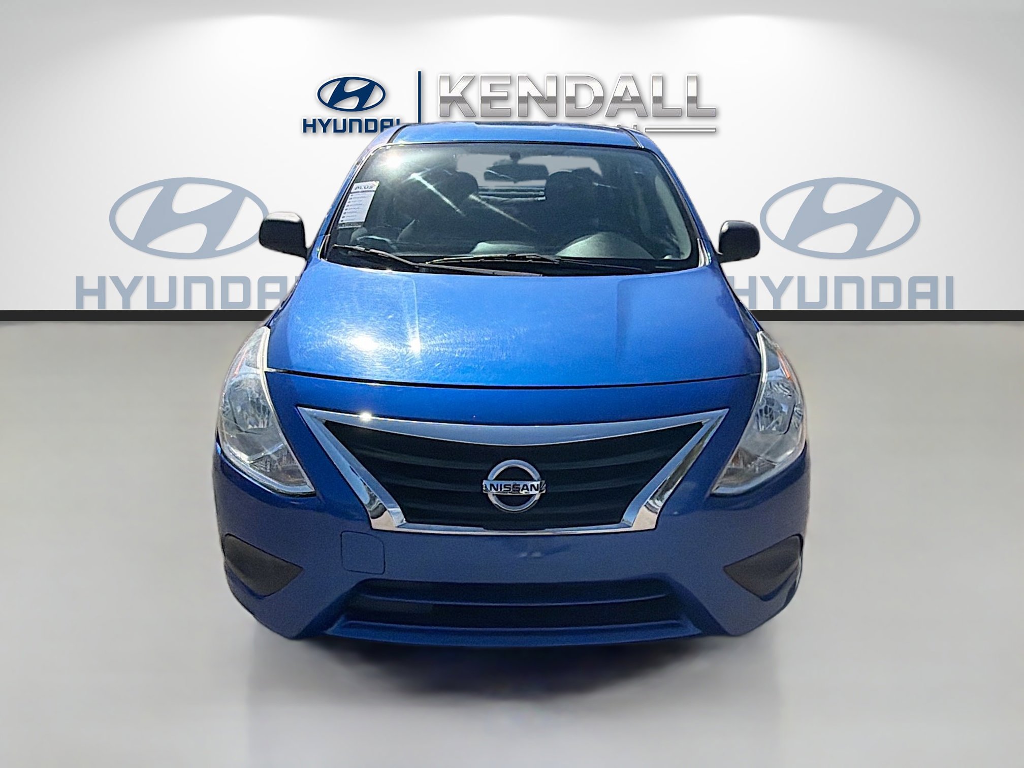 Used 2015 Nissan Versa S Plus image 2