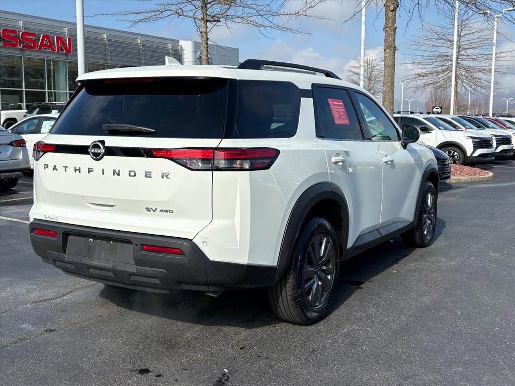 Certified 2024 Nissan Pathfinder SV image 5