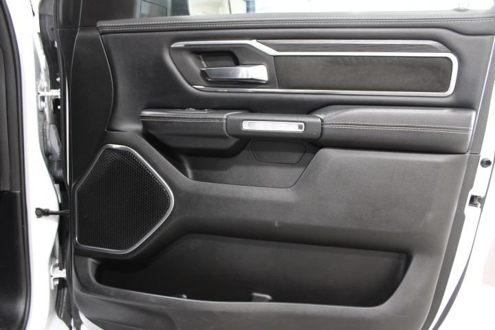 Used 2024 RAM 1500 Laramie AWD/4WD image 24
