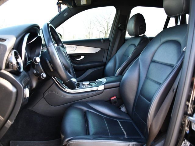 Used 2019 Mercedes-Benz GLC 300 image 12