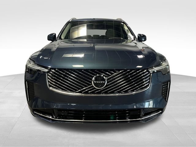 Used 2026 Volvo XC90 B6 Ultra w/ Protection Package image 2