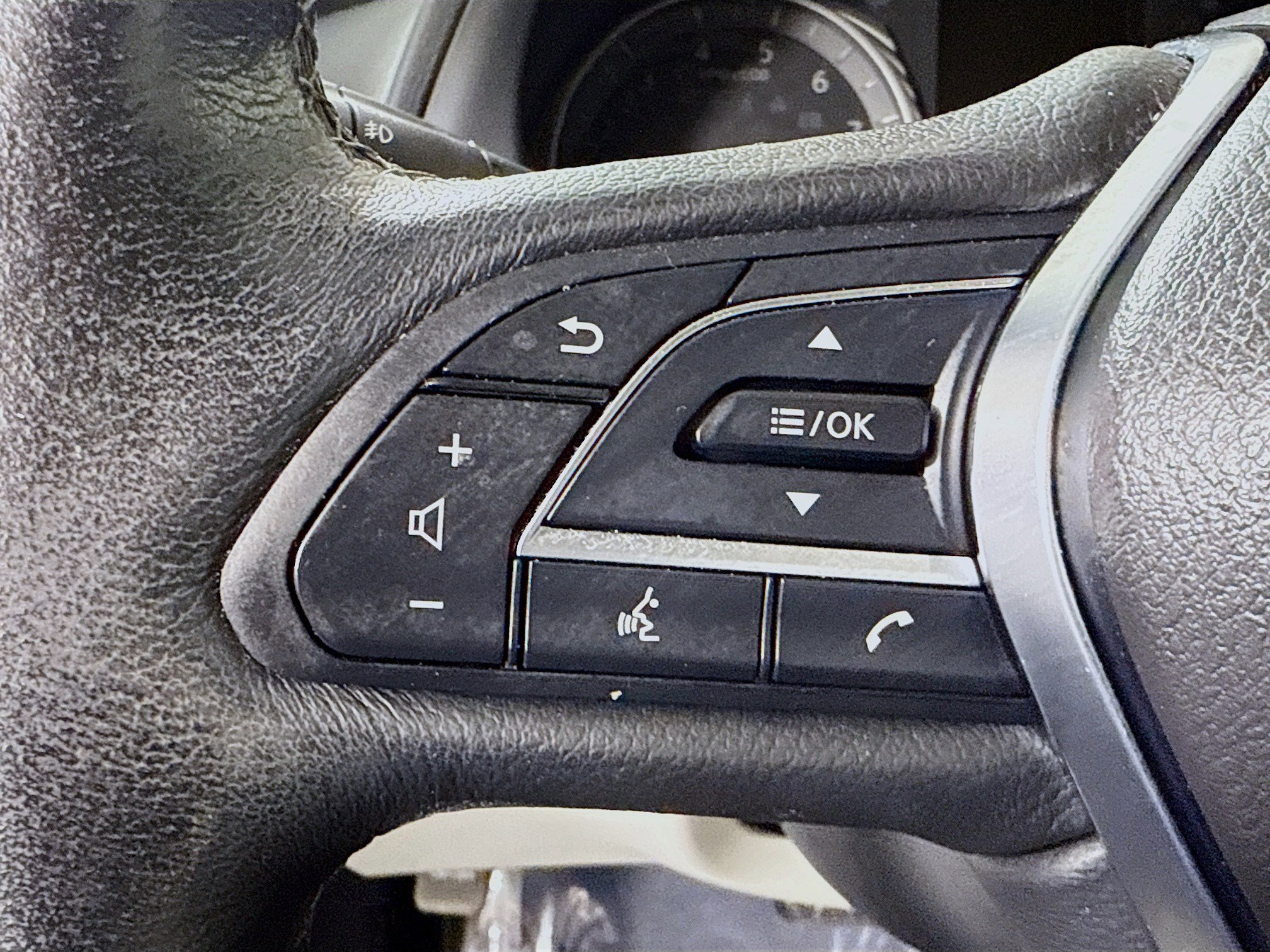 Used 2022 INFINITI Q50 Luxe w/ Cargo Package image 14