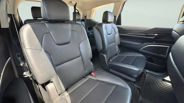 Used 2023 Kia Telluride S w/ S Sunroof Package FWD image 25