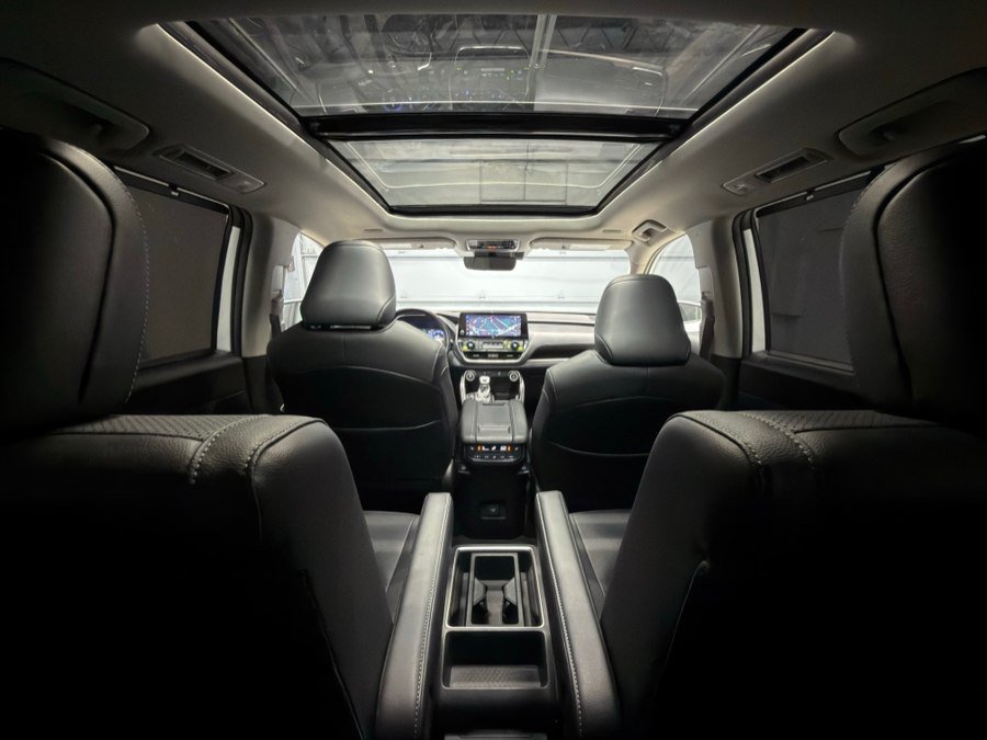 Used 2024 Toyota Grand Highlander AWD image 45