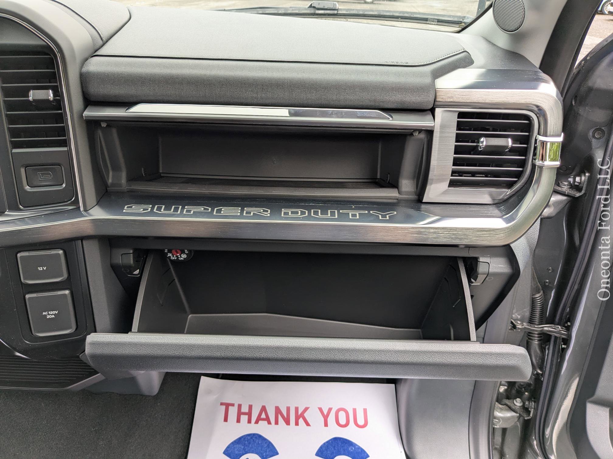 New 2025 Ford F350 Lariat w/ Chrome Package image 22