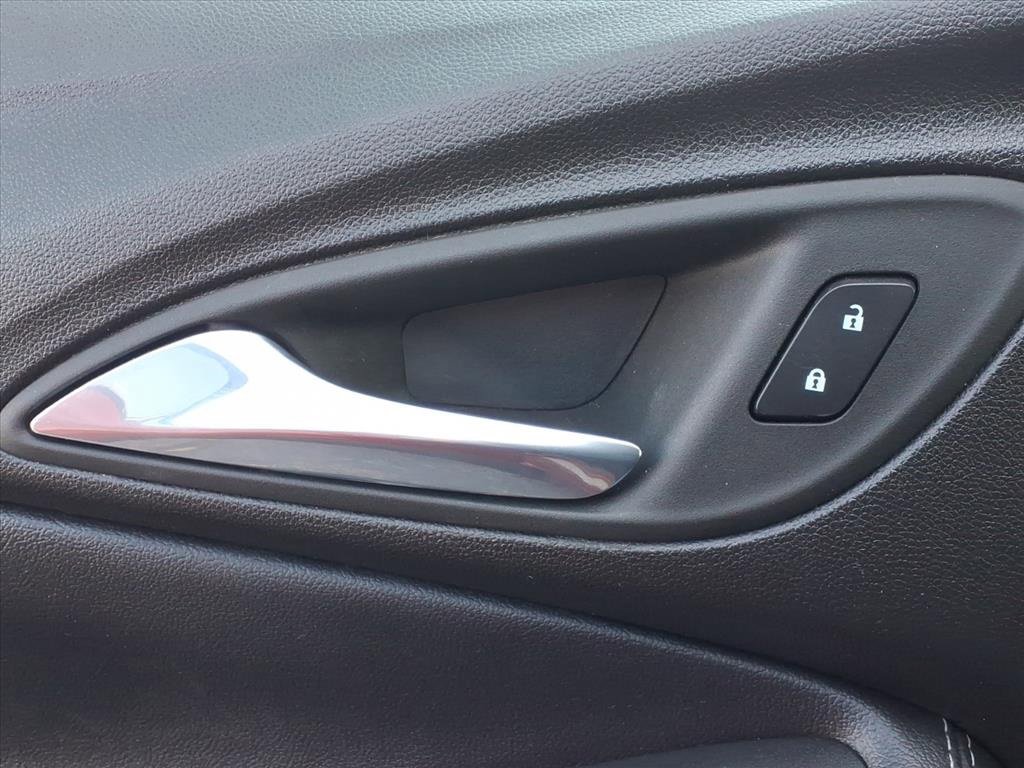 Used 2022 Buick Encore GX Preferred image 16