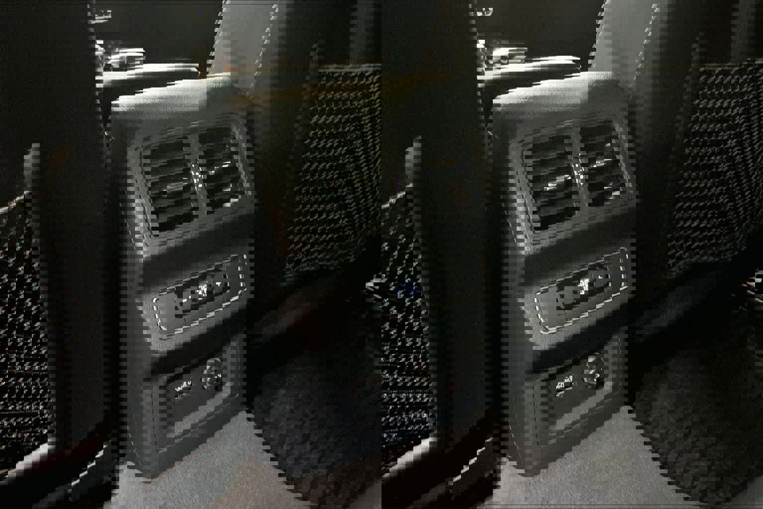 Used 2023 Audi Q5 Premium w/ Convenience Package image 35