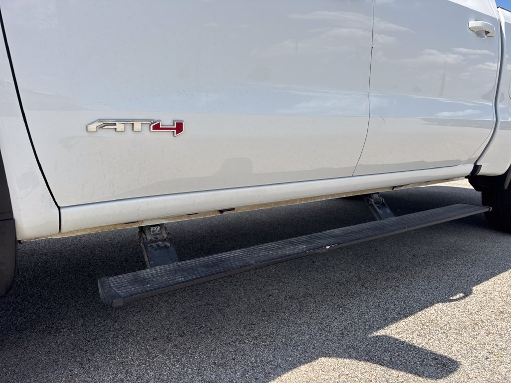 Used 2023 GMC Sierra 1500 AT4 AWD/4WD image 17