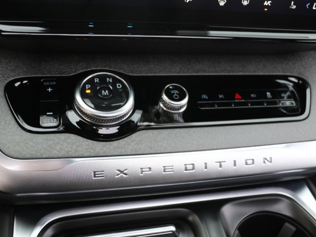 New 2027 Ford Expedition Tremor w/ Driver's Package AWD/4WD image 25