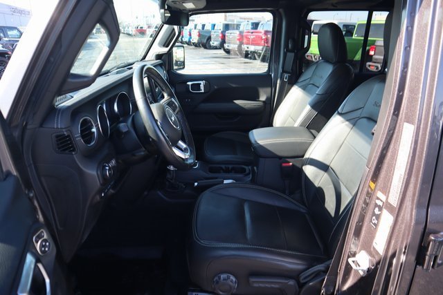 Used 2022 Jeep Wrangler Unlimited Sahara w/ Cold Weather Group image 5