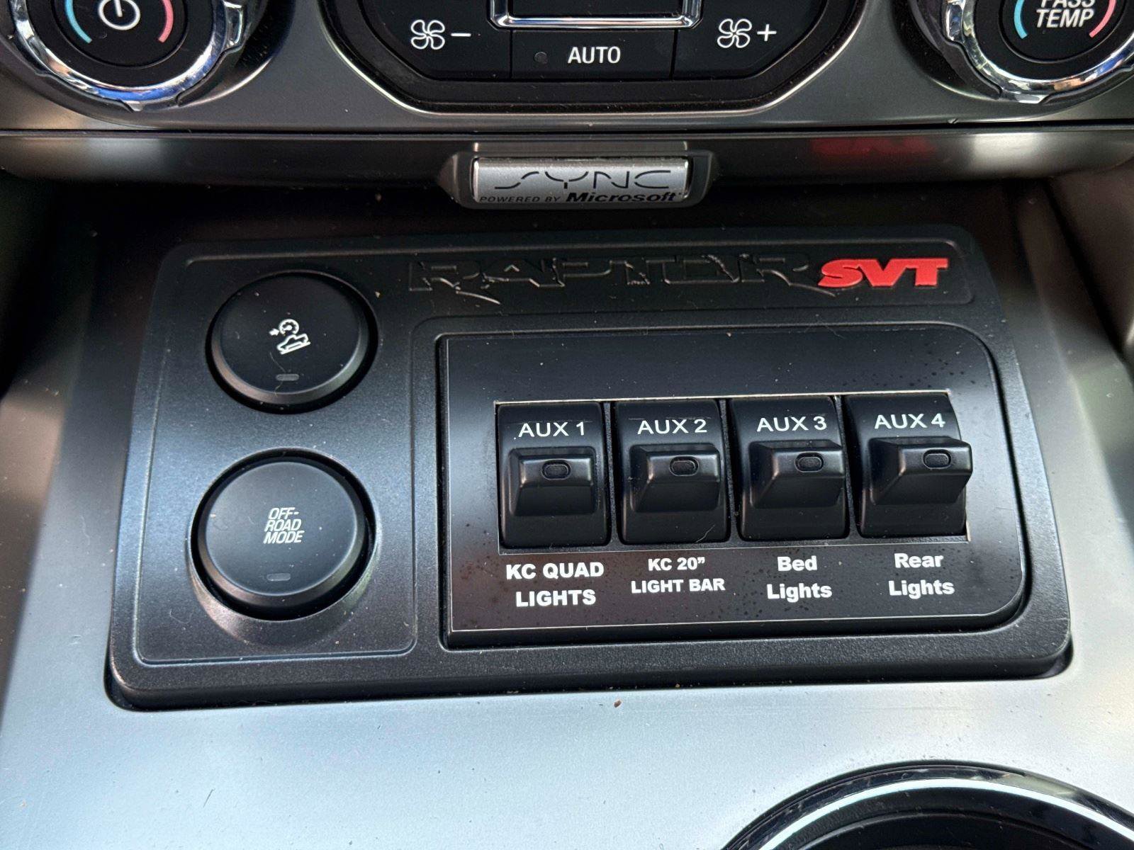 Used 2014 Ford F150 Raptor w/ Equipment Group 801A Luxury AWD/4WD image 24