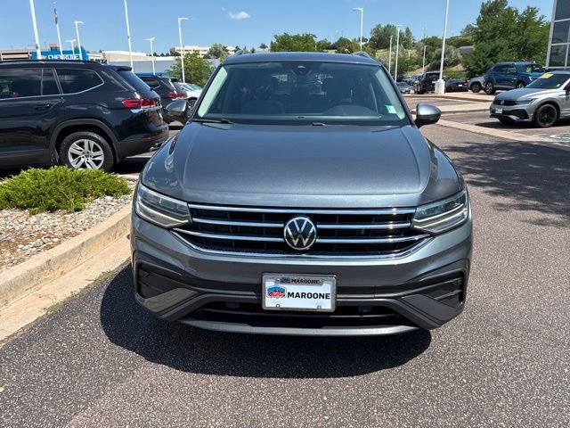 Used 2023 Volkswagen Tiguan SE w/ Panoramic Sunroof Package AWD/4WD image 2
