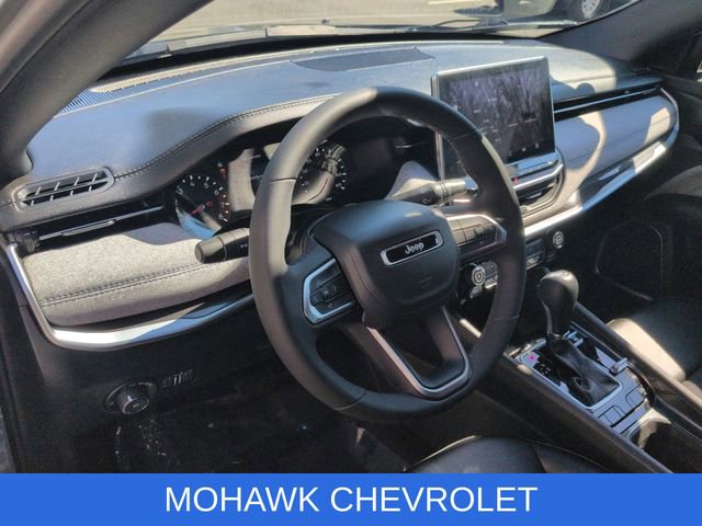Used 2023 Jeep Compass Latitude AWD/4WD image 11
