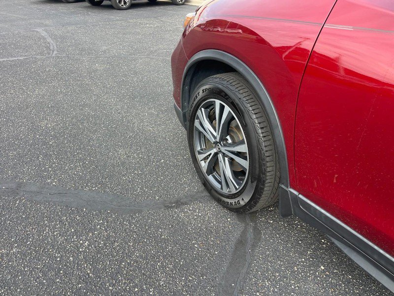 Used 2019 Nissan Rogue SV w/ Premium Package FWD image 6