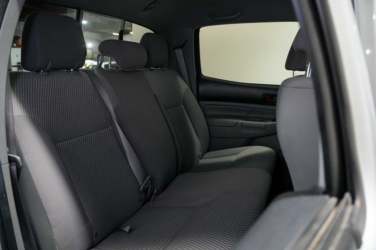Used 2012 Toyota Tacoma PreRunner w/ SR5 Pkg RWD image 18