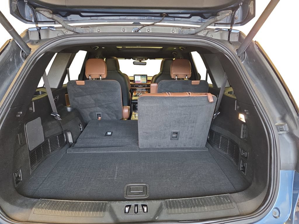 Used 2020 Lincoln Aviator Reserve w/ Equipment Group 201A AWD/4WD image 29