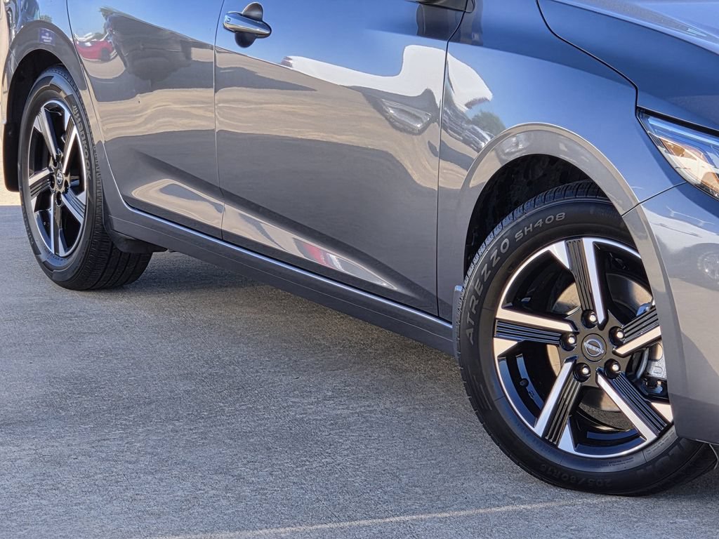 Used 2025 Nissan Sentra SV w/ All-Weather Package FWD image 11