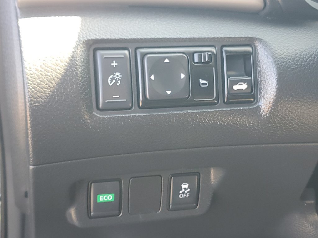 Used 2019 Nissan Sentra SV FWD image 18