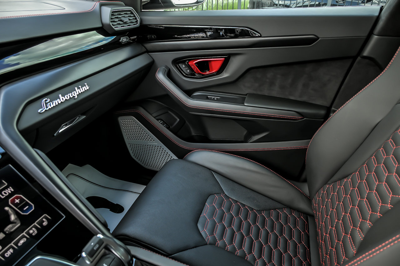 Used 2024 Lamborghini Urus S AWD/4WD image 37
