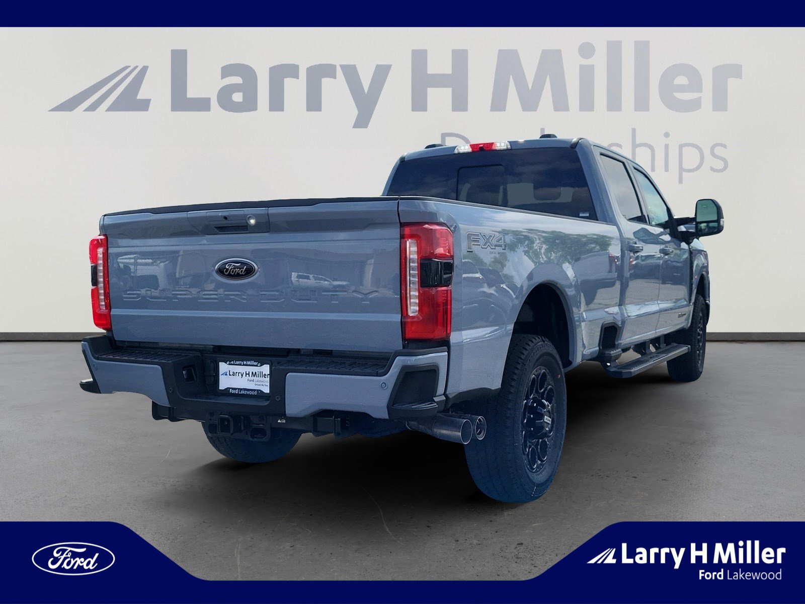 New 2025 Ford F350 Lariat w/ Black Appearance Package image 5