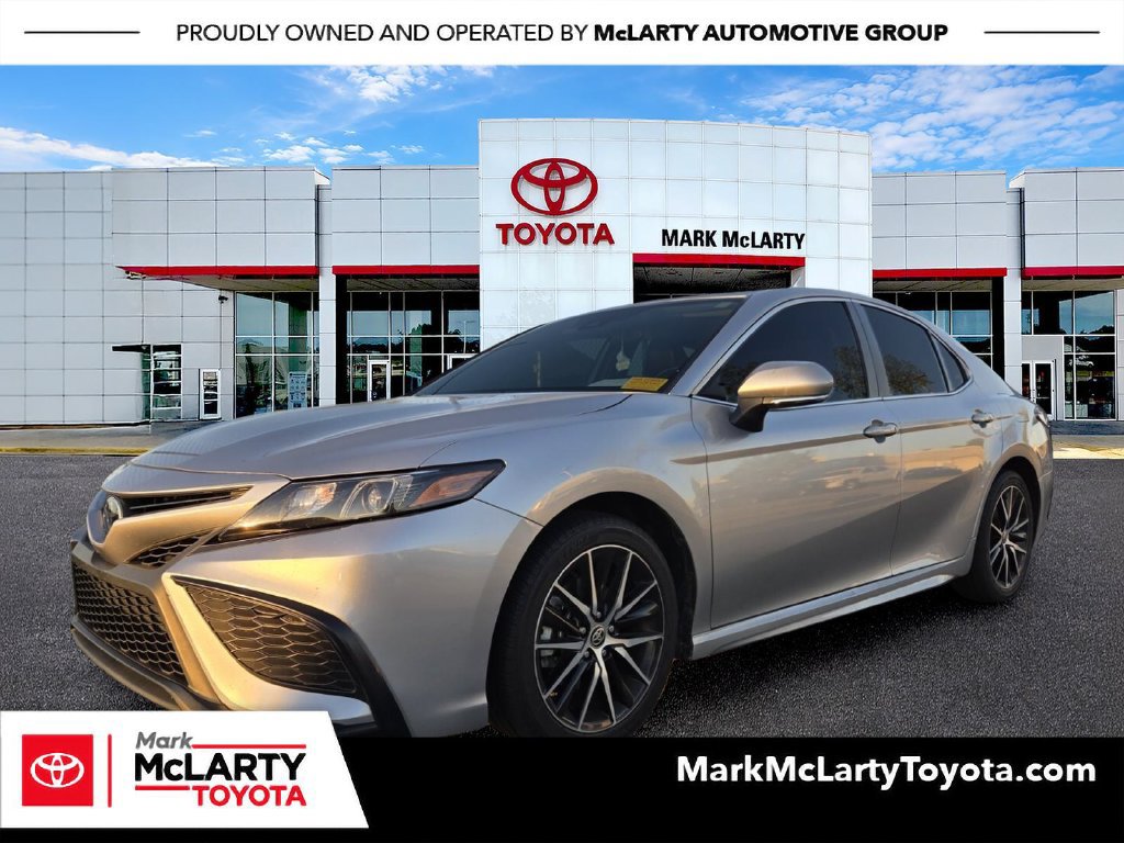 Used 2024 Toyota Camry SE