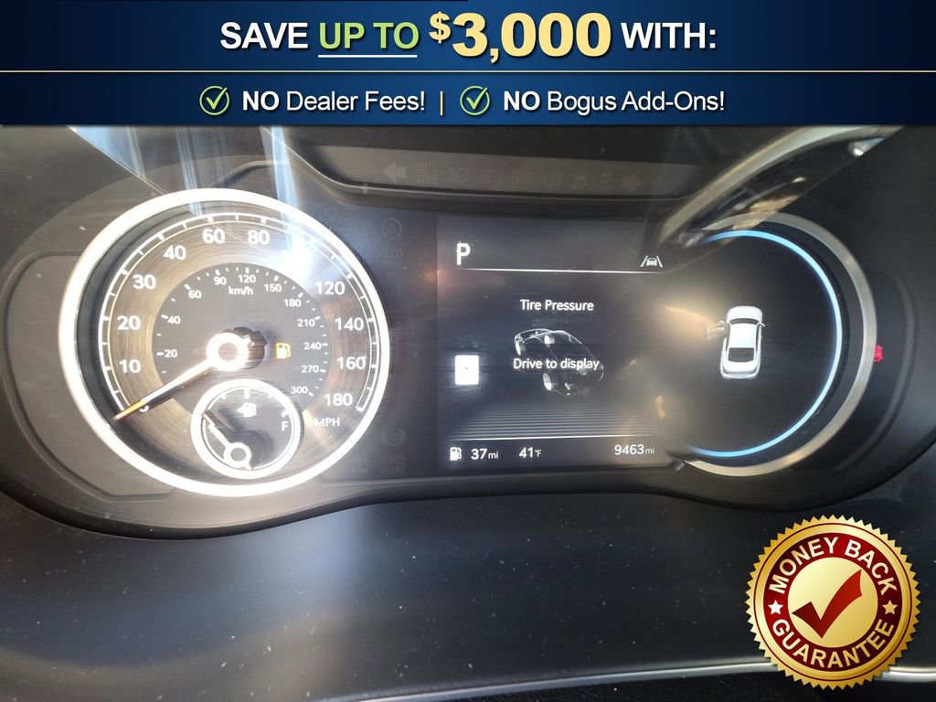 Used 2025 Genesis G70 2.5T image 19