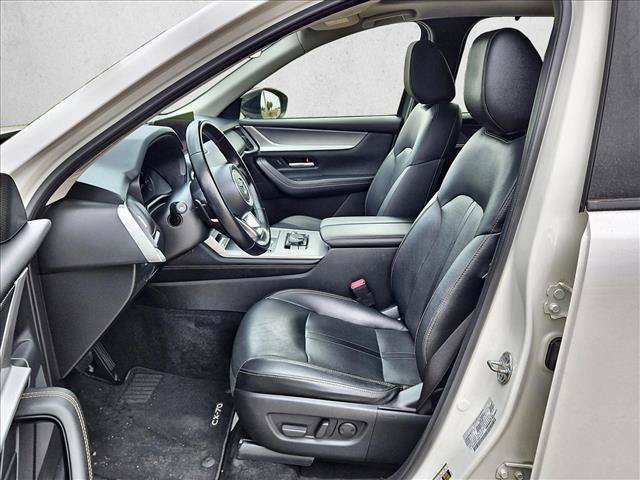 Used 2025 MAZDA CX-70 3.3 Turbo w/ Preferred Package AWD/4WD image 16