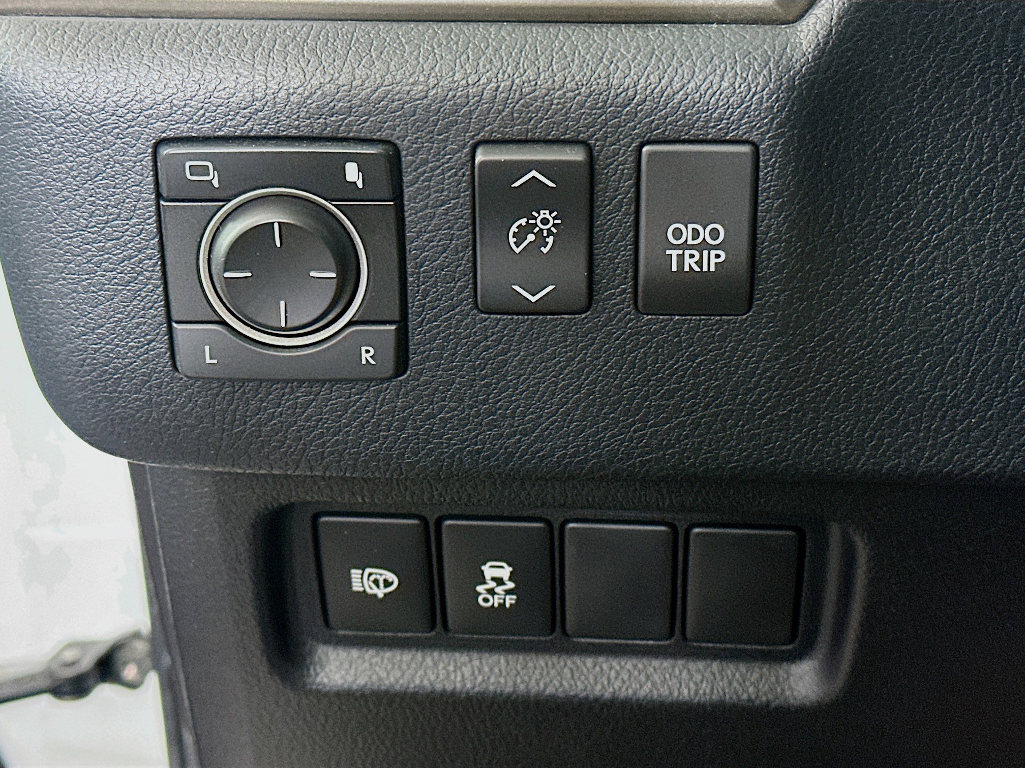Used 2016 Lexus GX 460 w/ Premium Package AWD/4WD image 17