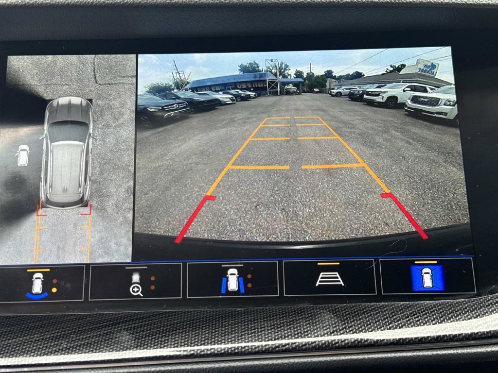 Used 2022 Buick Envision Essence w/ Technology Package II FWD image 27
