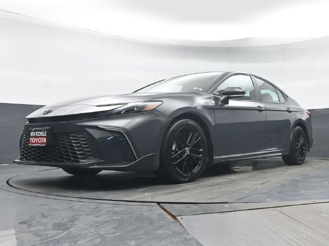 Certified 2026 Toyota Camry SE w/ Convenience Package FWD image 29
