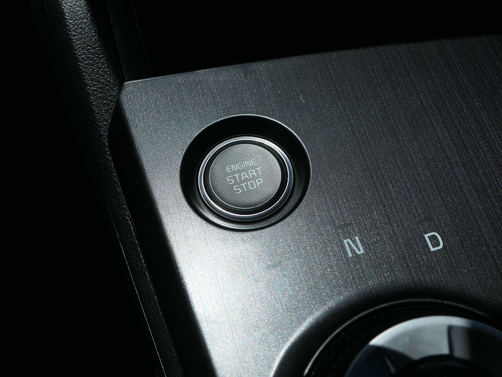 New 2026 Kia Sportage LX FWD image 17