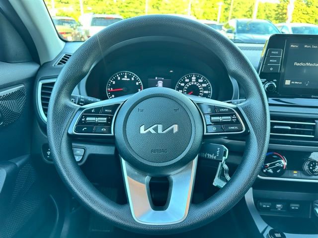 Used 2022 Kia Seltos LX AWD/4WD image 13
