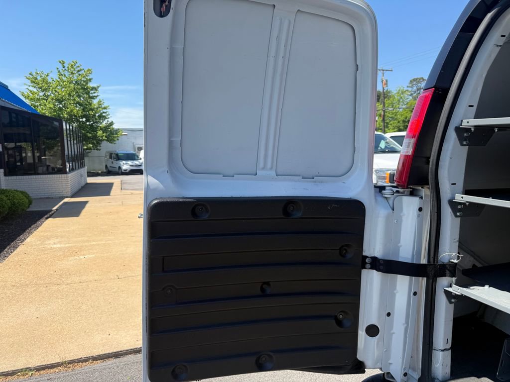 Used 2020 Chevrolet Express 2500 RWD image 22