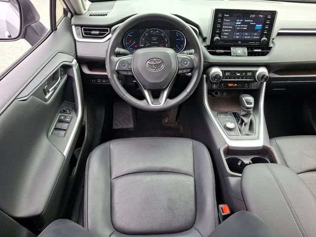 Certified 2020 Toyota RAV4 Limited w/ Limited Grade Weather Package AWD/4WD image 7