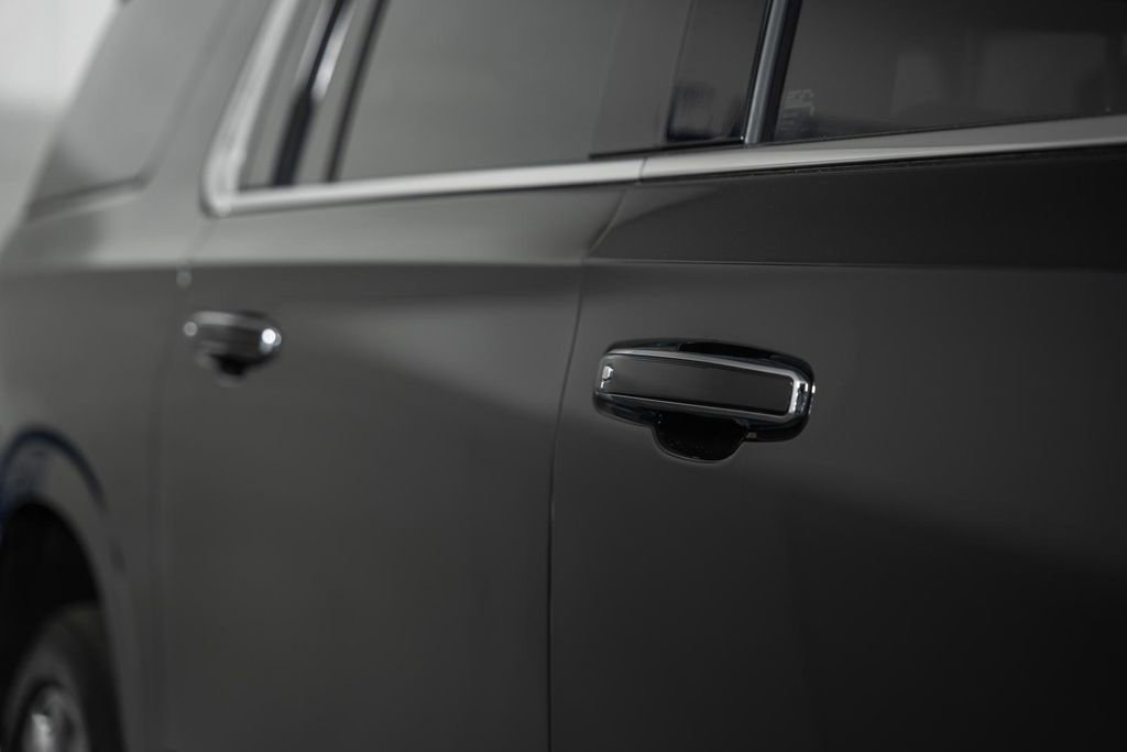 Used 2026 Chevrolet Suburban Premier image 19
