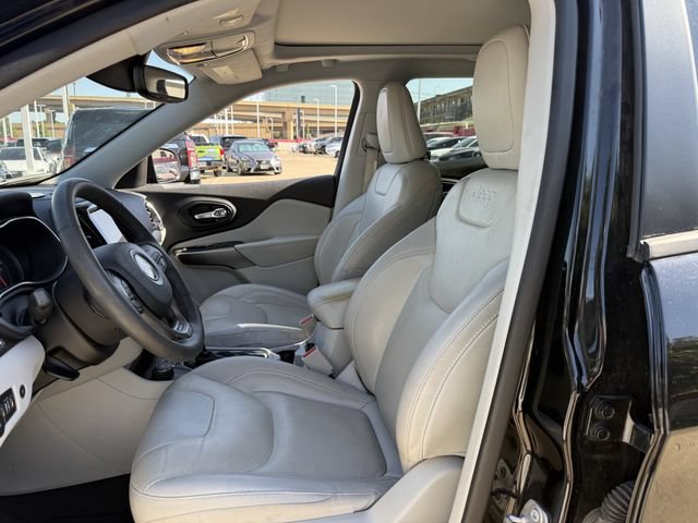 Used 2022 Jeep Cherokee Limited AWD/4WD image 28