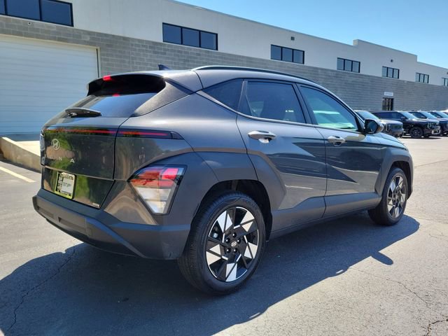 Used 2025 Hyundai Kona SEL image 4