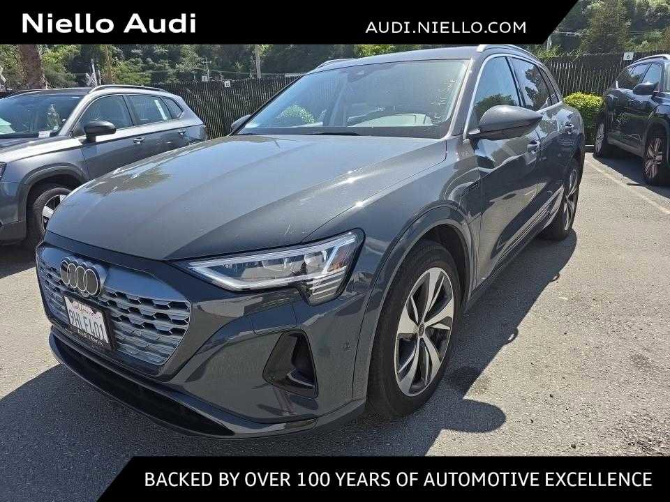 Used 2024 Audi Q8 e-tron Premium Plus w/ Premium Plus Package AWD/4WD image 1