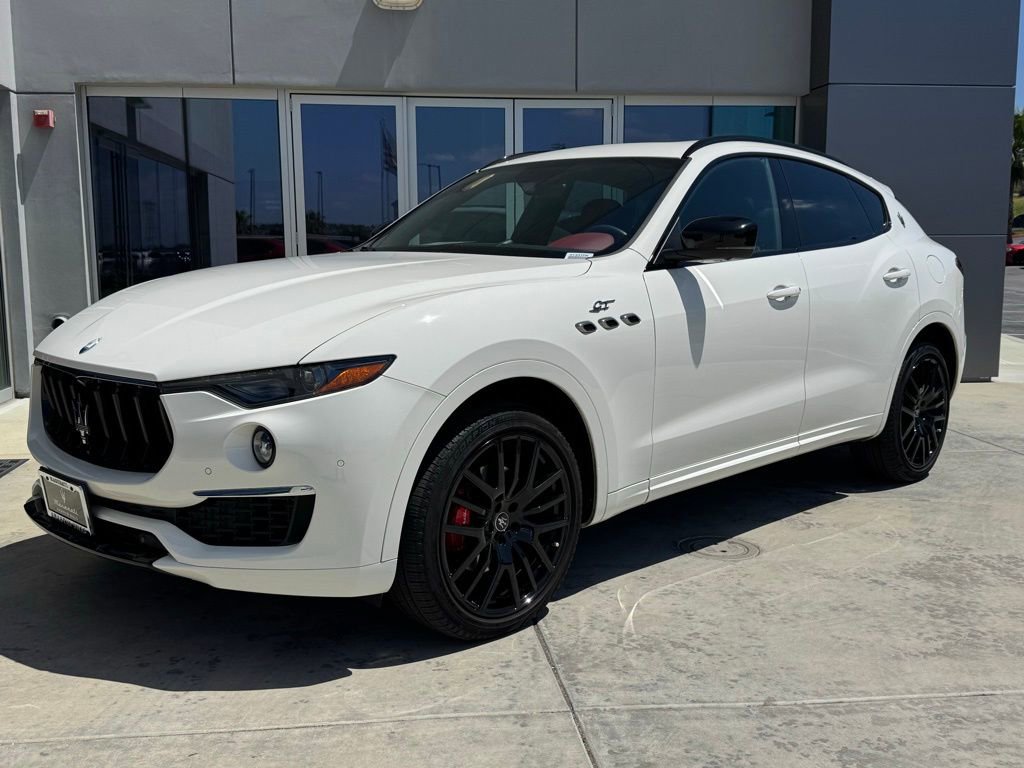 Certified 2022 Maserati Levante GT AWD/4WD image 6