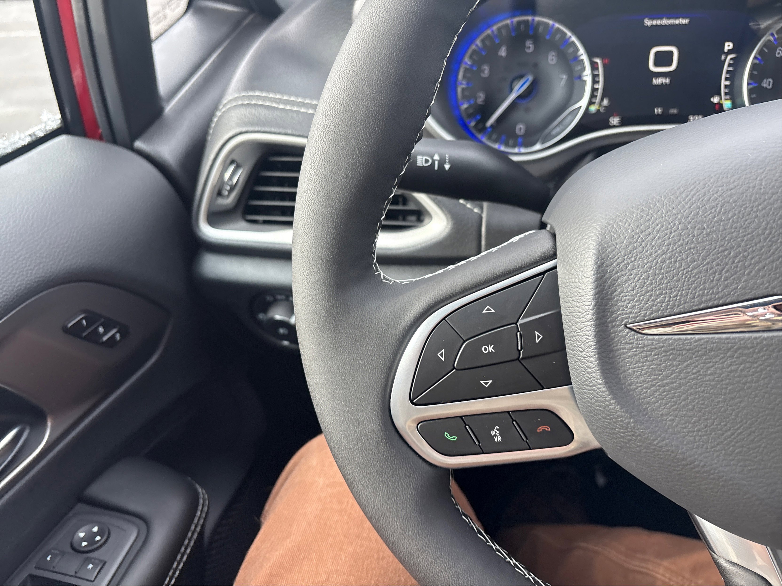 New 2026 Chrysler Pacifica Select image 24