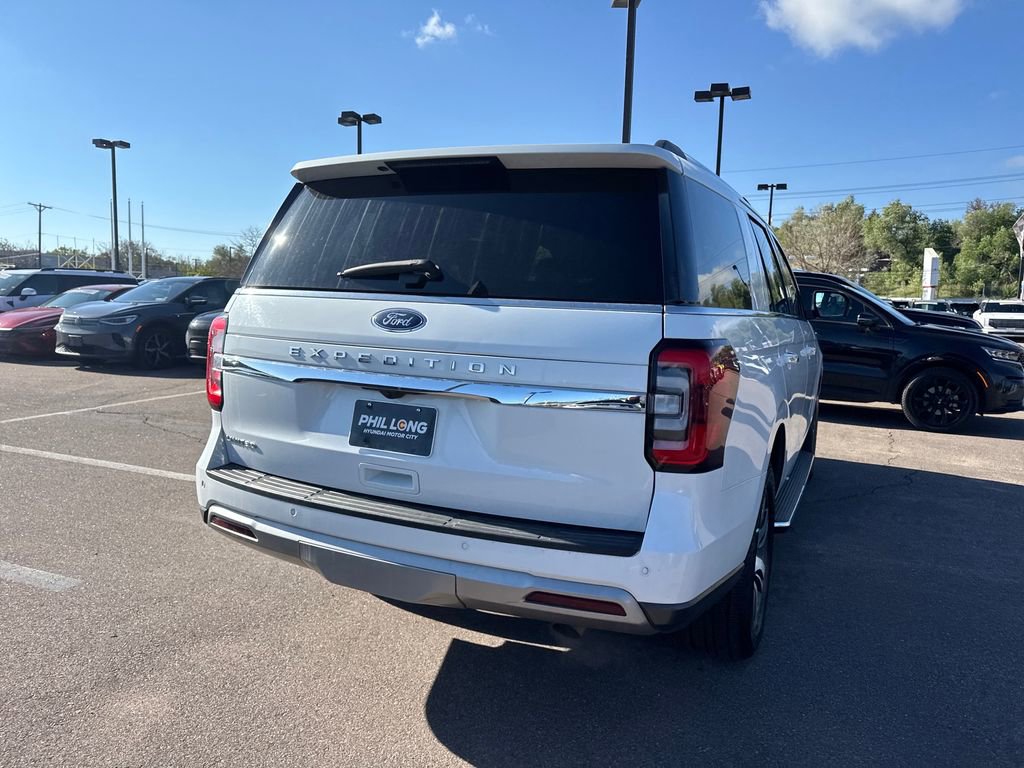 Used 2023 Ford Expedition Limited AWD/4WD image 13