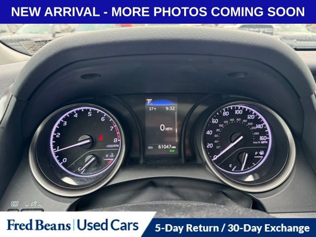 Used 2021 Toyota Camry SE w/ Cold Weather Package image 15