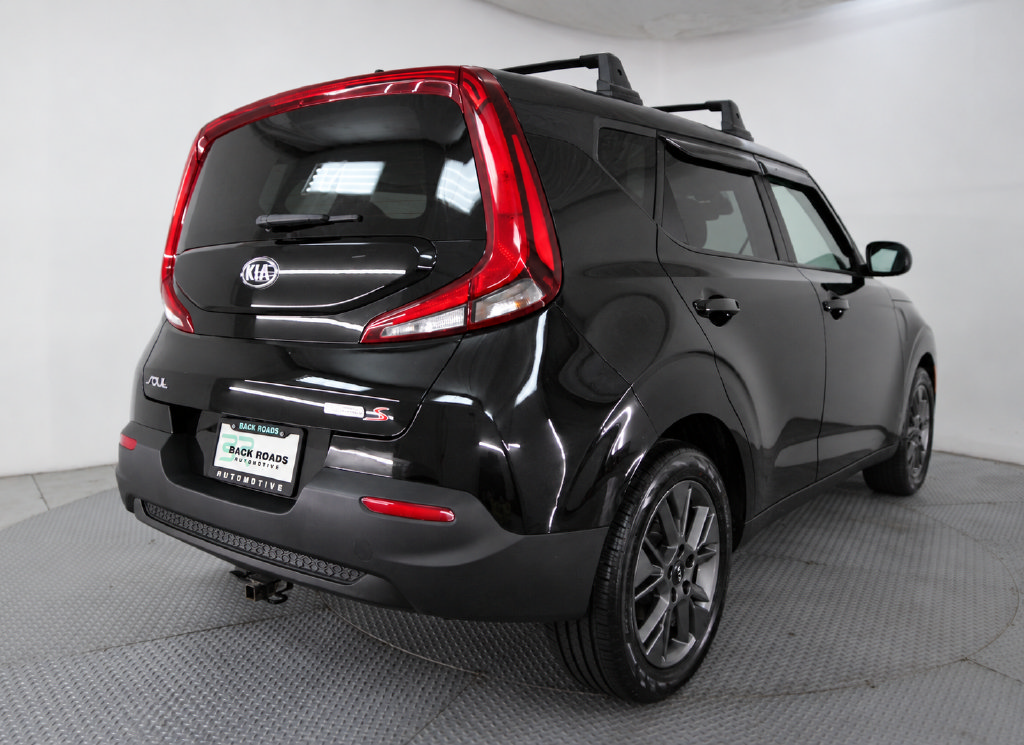 Used 2021 Kia Soul S FWD image 9