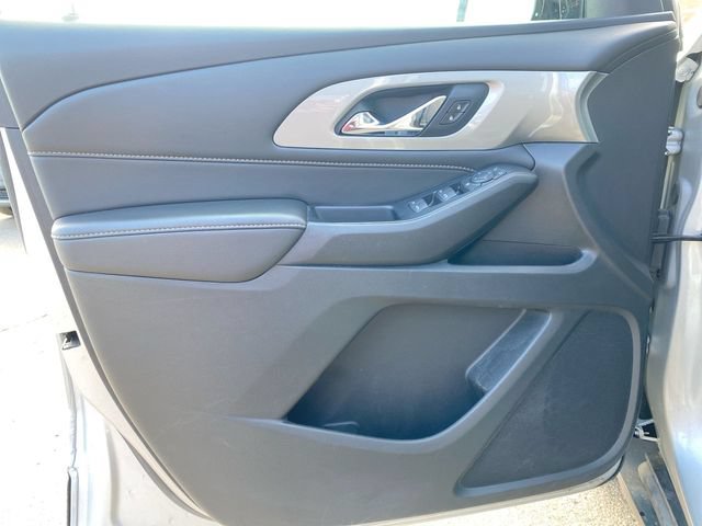 Used 2020 Chevrolet Traverse LS AWD/4WD image 21