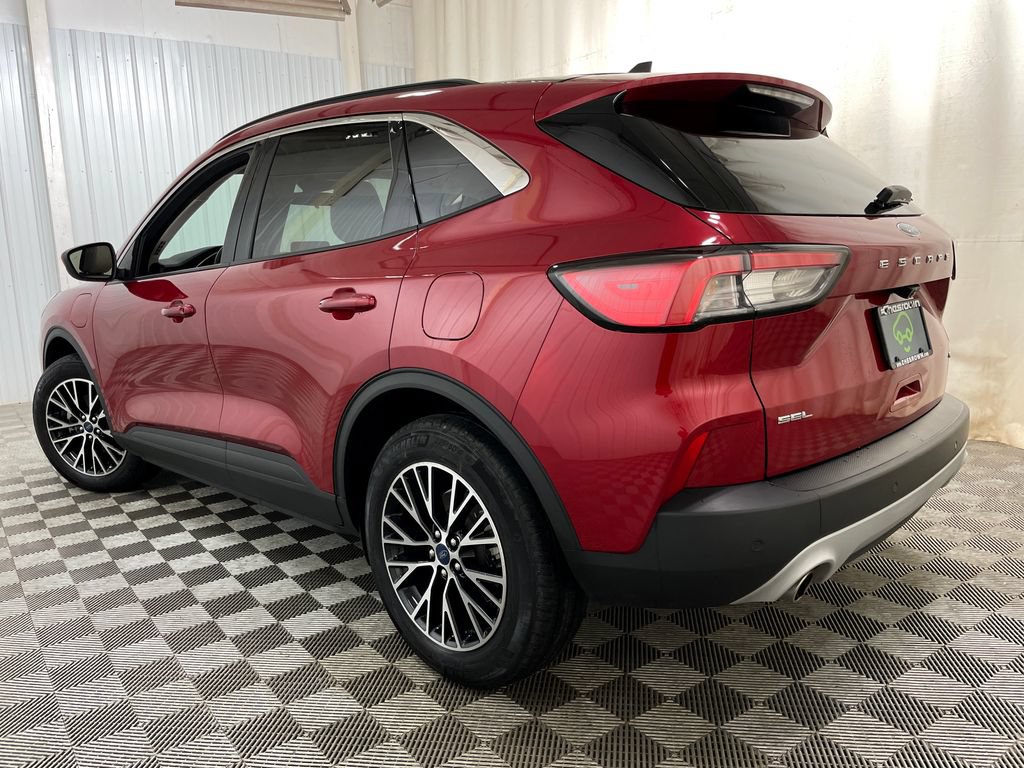 Used 2021 Ford Escape SEL w/ Technology Package FWD image 18