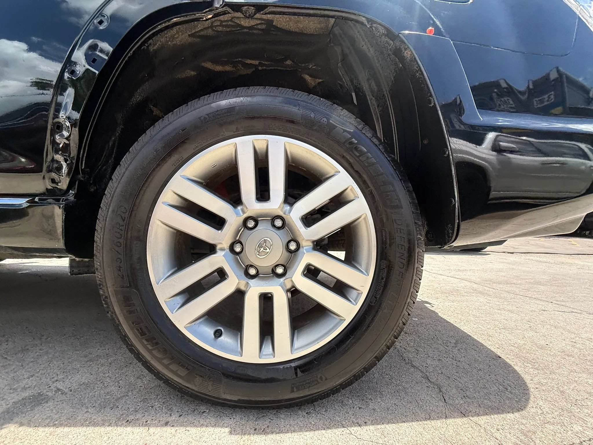 Used 2010 Toyota 4Runner Limited AWD/4WD image 23