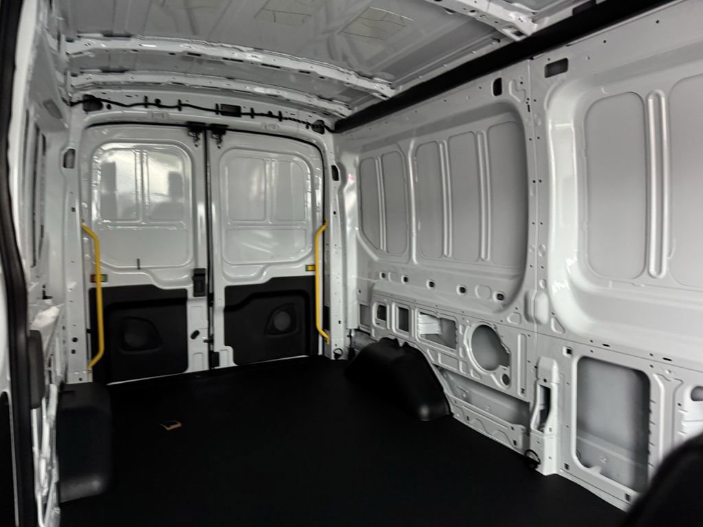 New 2026 Ford Transit 250 148 Medium Roof image 3
